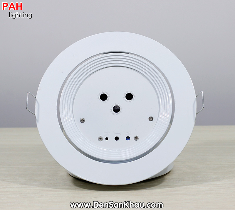 Đèn laser trang trí phòng karaoke âm trần 3 mắt chiếu hình RGB
