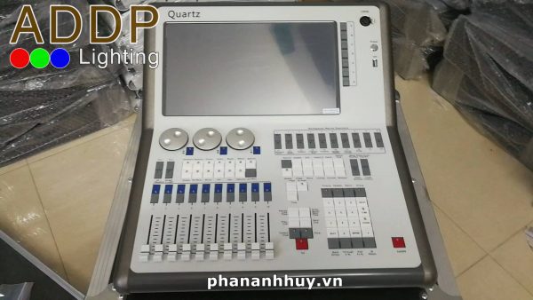 Bàn điều khiển ánh sáng Avolite Titan chuyên nghiệp