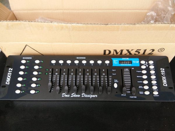 Bàn điều khiển ánh sáng DMX 192