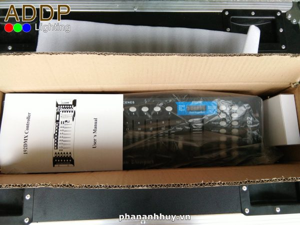 Bàn điều khiển ánh sáng DMX 192