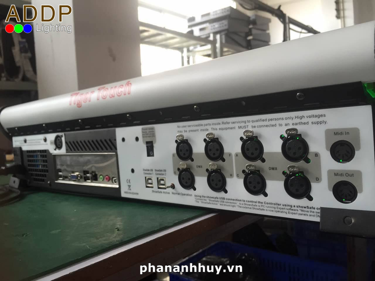 Bàn điều khiển ánh sáng Tiger Touch Chuyên Nghiệp