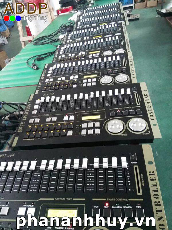 Bộ điều khiển DMX 512 điều khiển tối đa 384 kênh