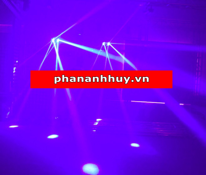 Đèn Xoay Nhiều Màu Phòng Karaoke đảo xoáy ấn tượng