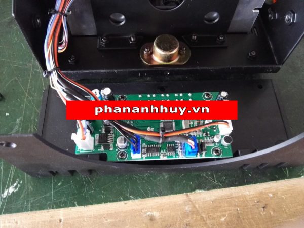 Đèn xoay phòng karaoke Moving beam 60W