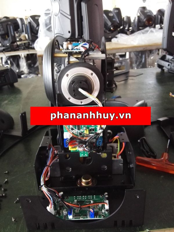 Đèn xoay phòng karaoke Moving beam 60W