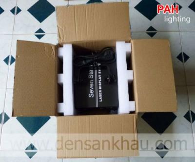 Đèn laser tím quét cho bar giá rẻ 1