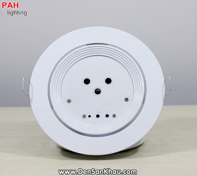 Đèn laser trang trí phòng karaoke âm trần 3 mắt chiếu hình RGB 1