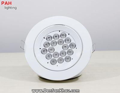 Đèn pha led sân khấu âm trần 18 bóng 1