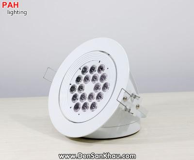 Đèn pha led sân khấu âm trần 18 bóng 2