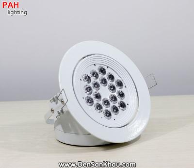 Đèn pha led sân khấu âm trần 18 bóng 3